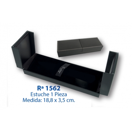 Estuche: 1562